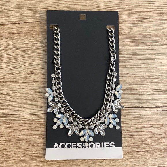 ON NWT Statement Necklace - Picture 1 of 3